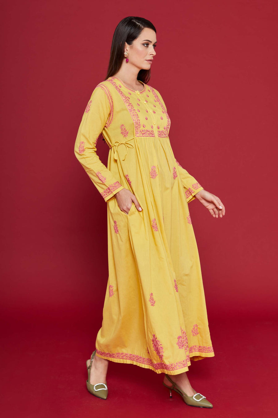 Embroidered Chikankari Kaftan in Freesia Yellow