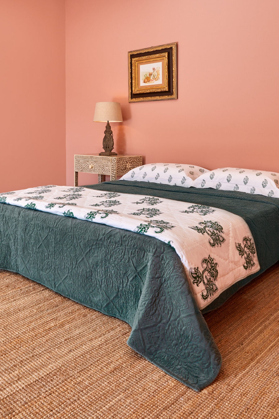 Shad Bakht Green Velvet Bed Cover