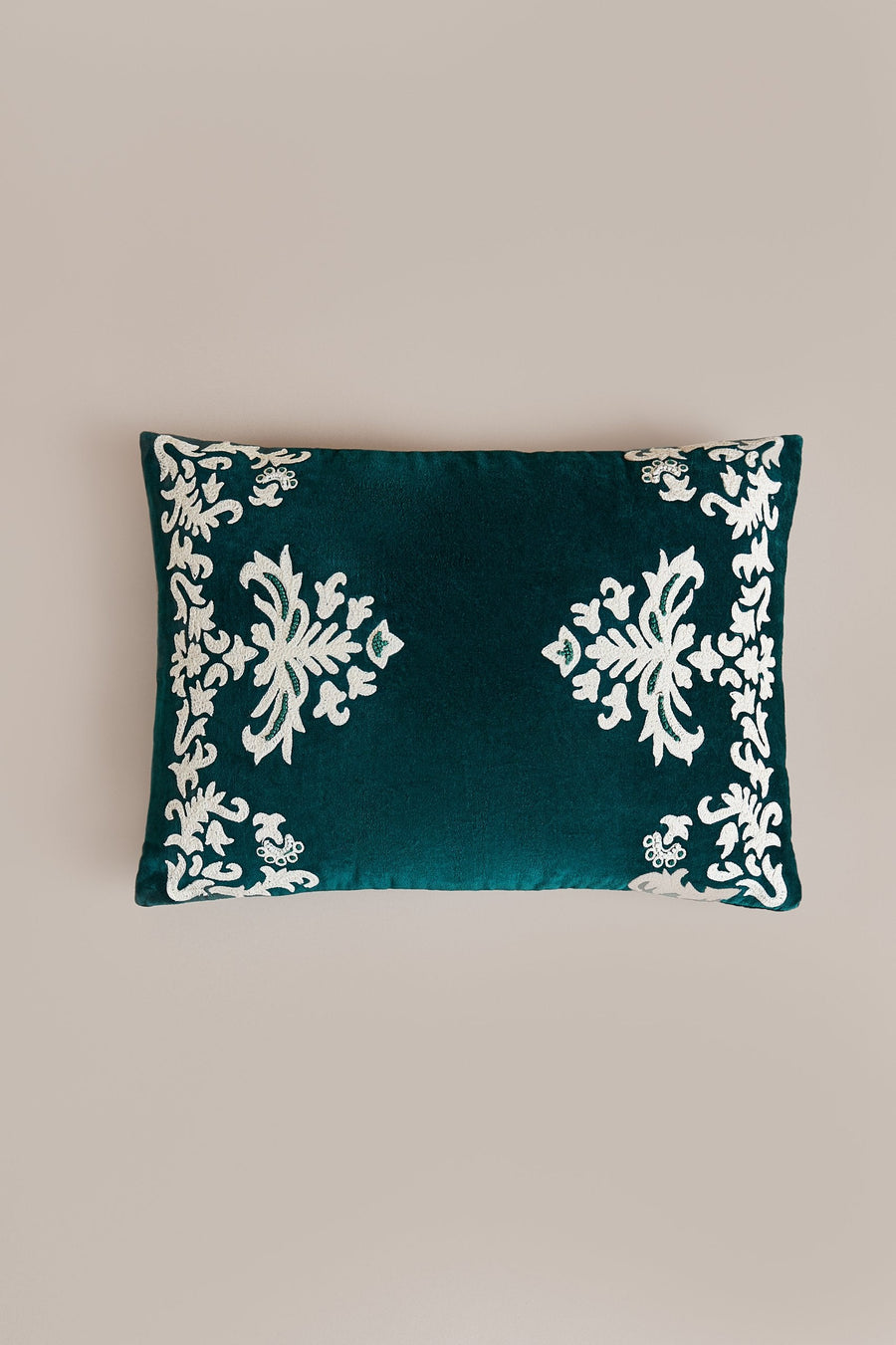 Amara Green Cushion 35x50cm