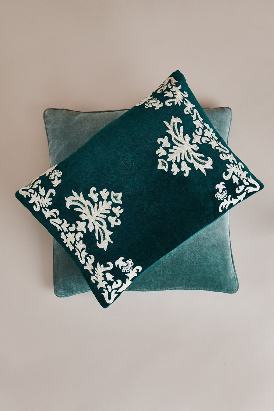 Amara Green Cushion 35x50cm