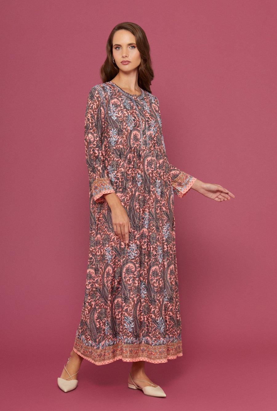 Embroidered Chikankari Jamarar Peach Kaftan