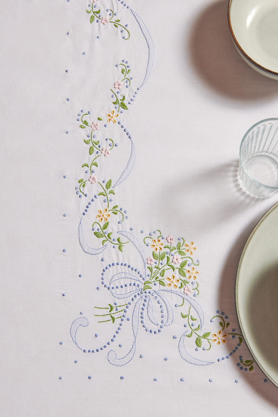 Table Cover Floral Symphony