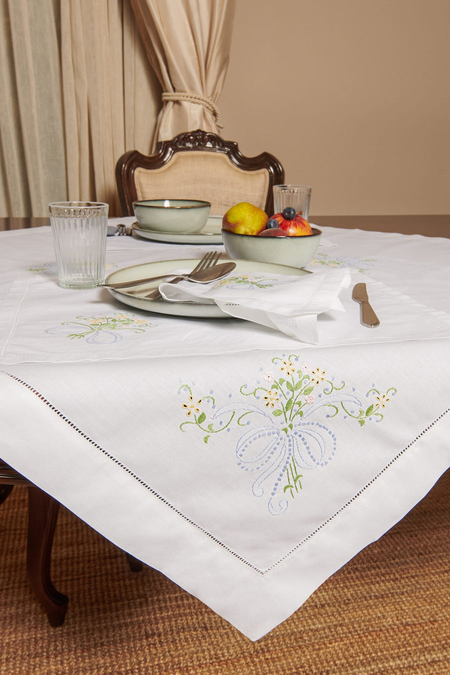 Table Cover Floral Symphony