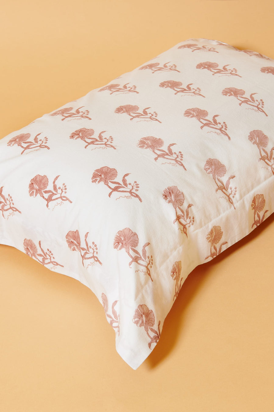 Pillow Cover Shalimar Peach (50 x 75 cm)