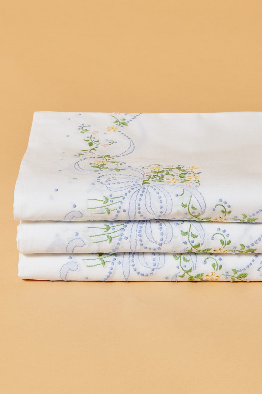 Table Cover Floral Symphony